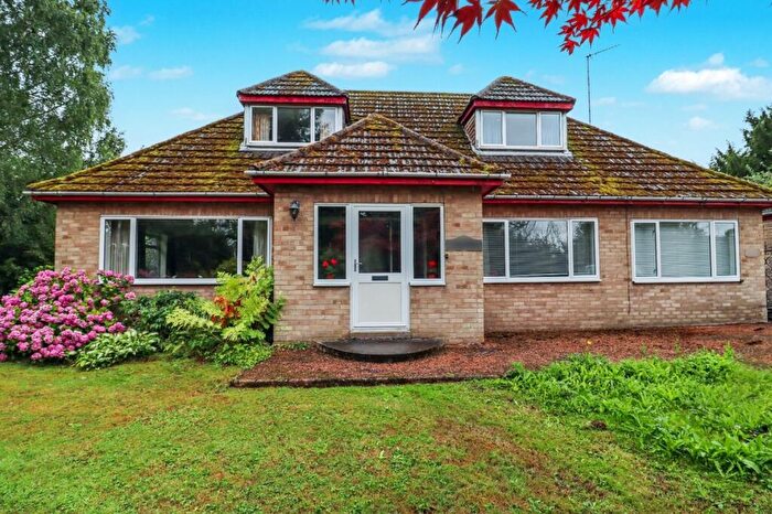 3 Bedroom Detached Bungalow For Sale In Main Road, Clenchwarton, PE34