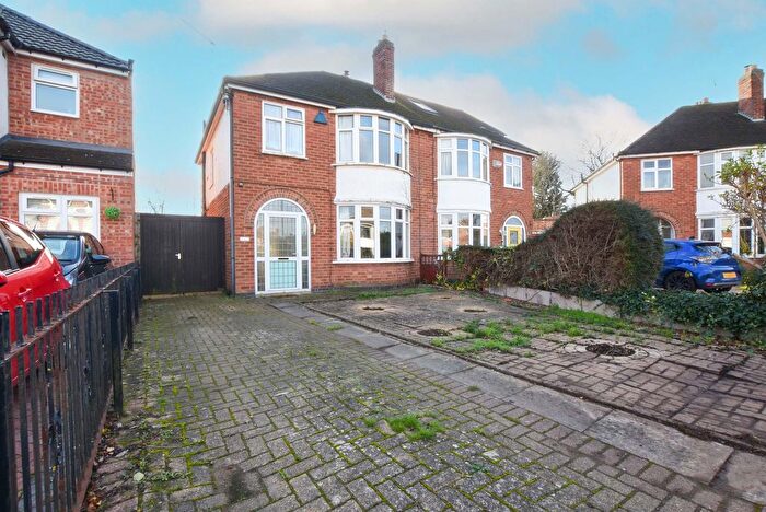 3 Bedroom Semi Detached House To Rent In South Kingsmead Road, Knighton, Leicester, LE2
