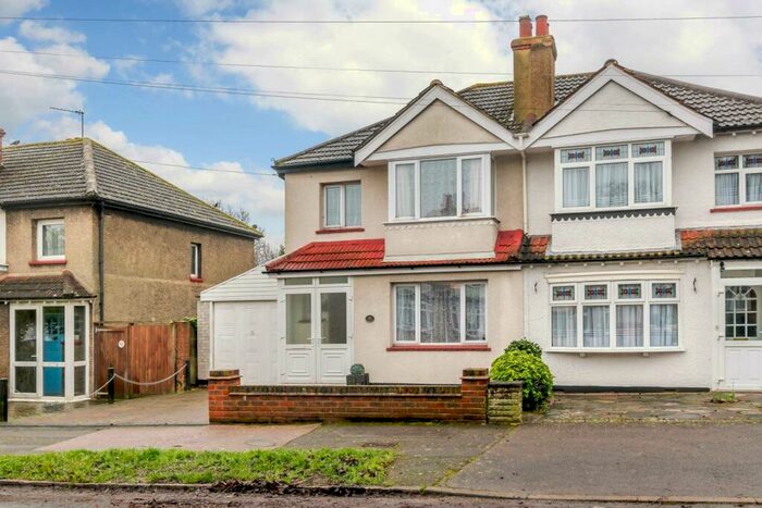 3 Bedroom Semi-Detached House To Rent In Surrey Grove, Sutton, SM1
