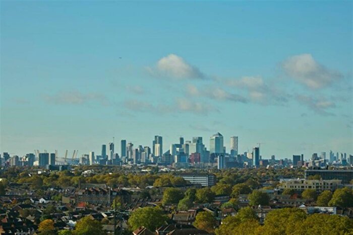 1 Bedroom Apartment For Sale In Abbey Quay, Abbey Road, Barking, IG11