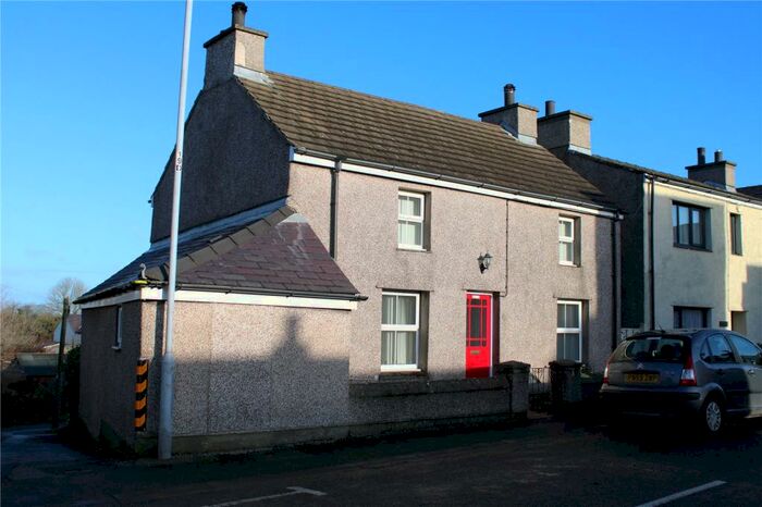 2 Bedroom Detached House For Sale In Brynsiencyn, Llanfairpwllgwyngyll, Sir Ynys Mon, LL61