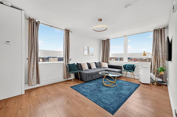 3 Bedroom Flat To Rent In Landward Court, Harrowby Street, London, W1H