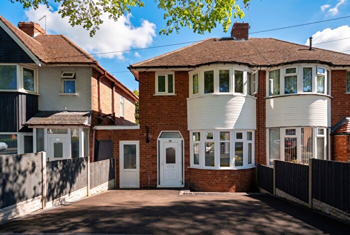 3 Bedroom Semi Detached House For Sale In Benedon Road, Sheldon, B26
