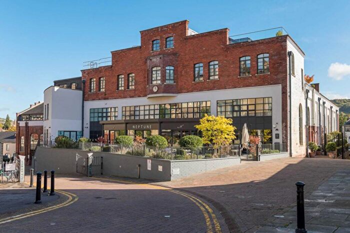 2 Bedroom Apartment To Rent In Beehive Yard, Walcot Street, BA1