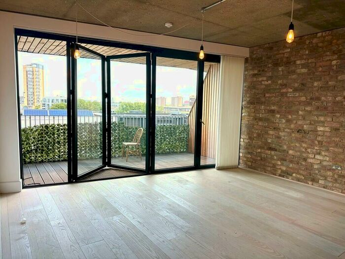 2 Bedroom Apartment To Rent In Fisheries Building, E8