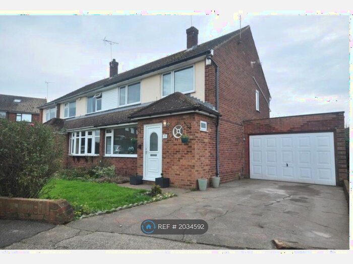 3 Bedroom Semi-Detached House To Rent In Gravesend, Gravesend, DA12