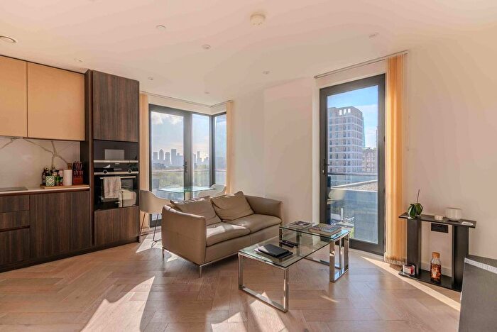 1 Bedroom Flat To Rent In Dock Street, Tower Hill, E1