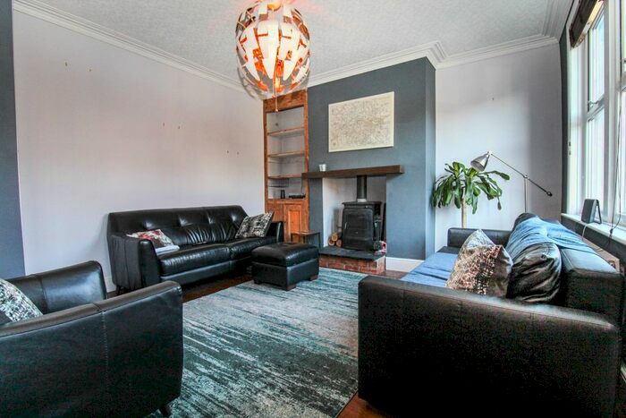 2 Bedroom Terraced House To Rent In Beechwood Mount, Burley, Leeds, LS4