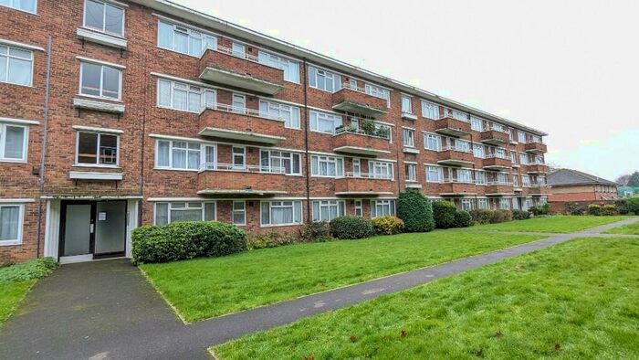 1 Bedroom Flat To Rent In Shirley Road, Southampton, Hampshire, SO15