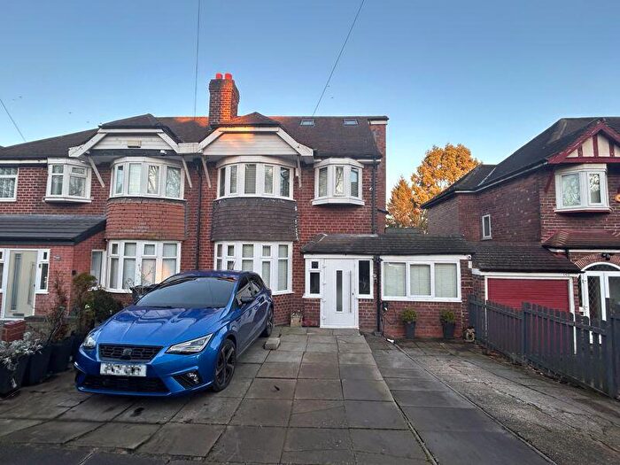 5 Bedroom Semi-Detached House For Sale In Cherry Orchard Road, Handsworth Wood, Birmingham, B20