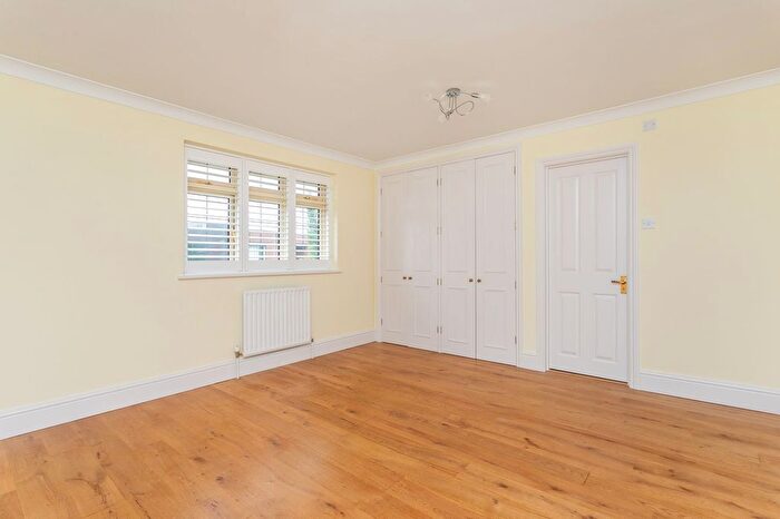 5 Bedroom Detached House For Sale In St. Giles Close, Winchester, SO23