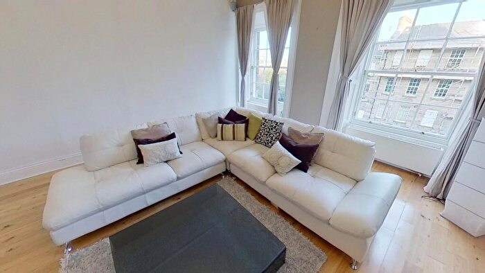 2 Bedroom Flat To Rent In Nelson Street, Edinburgh, EH3