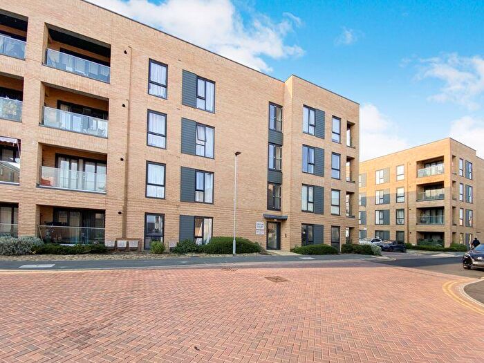 1 Bedroom Flat To Rent In Windstar Drive, South Ockendon, RM15