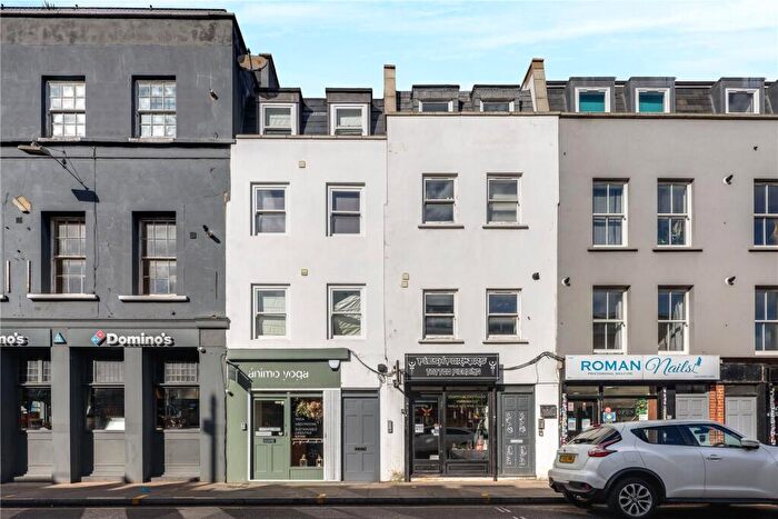 Flat For Sale In Roman Road, Bow, London, E3