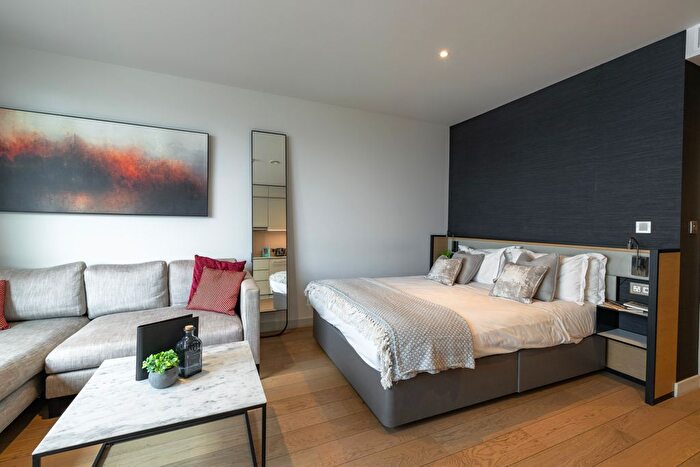 Studio To Rent In Chapel Street, Salford, M3