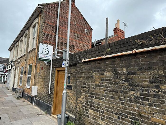 Studio To Rent In Albert Road, Southsea, PO4