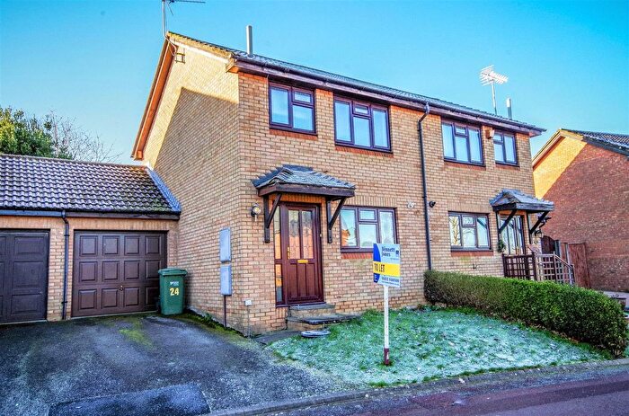 3 Bedroom Semi-Detached House To Rent In Shutehay Drive, Cam, Dursley, GL11