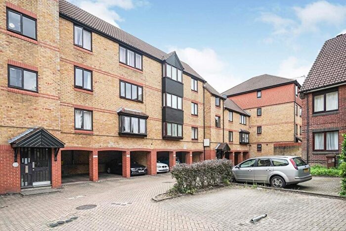 1 Bedroom Flat To Rent In Eleonora Terrace Lind Road, Sutton, Surrey, SM1