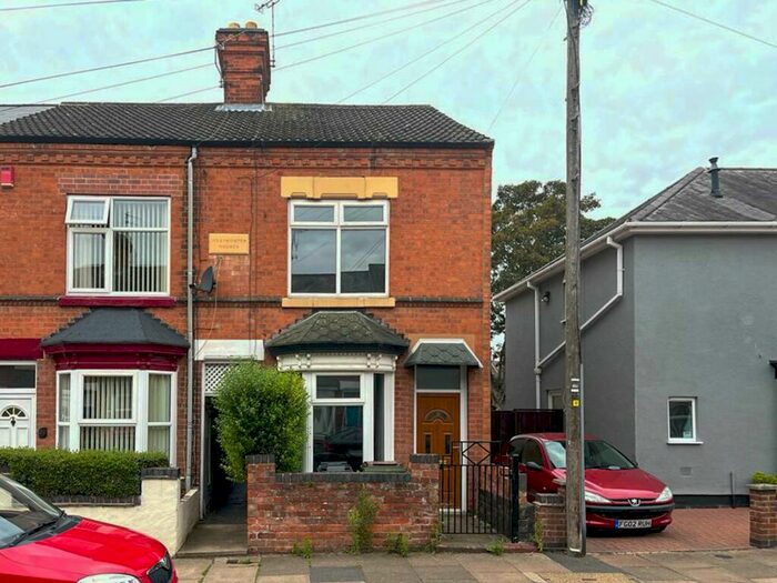 3 Bedroom End Of Terrace House To Rent In Fairfield Street, Wigston, LE18