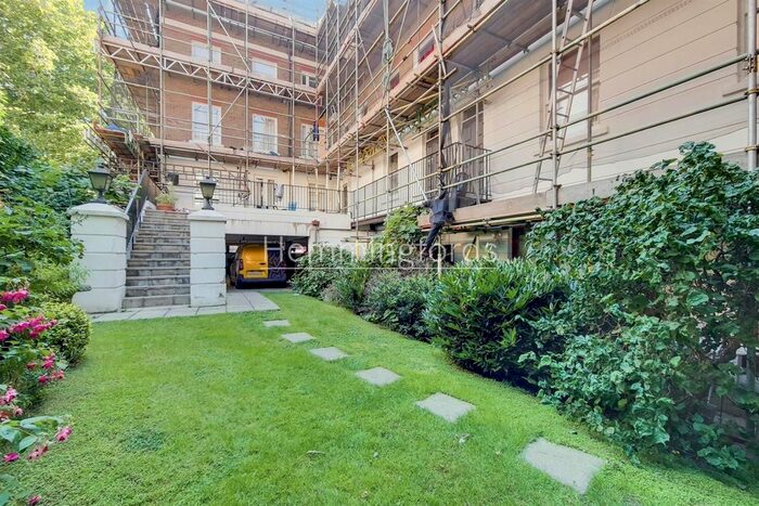 1 Bedroom Flat To Rent In Heathcote Street, London, WC1N