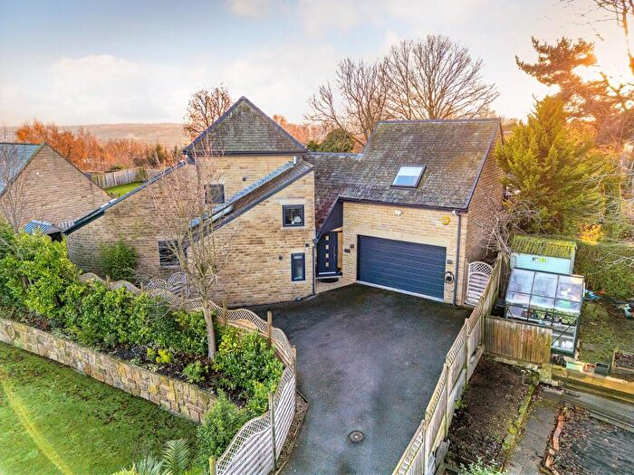 5 Bedroom Detached House For Sale In Staincross Common, Staincross, Barnsley, S75