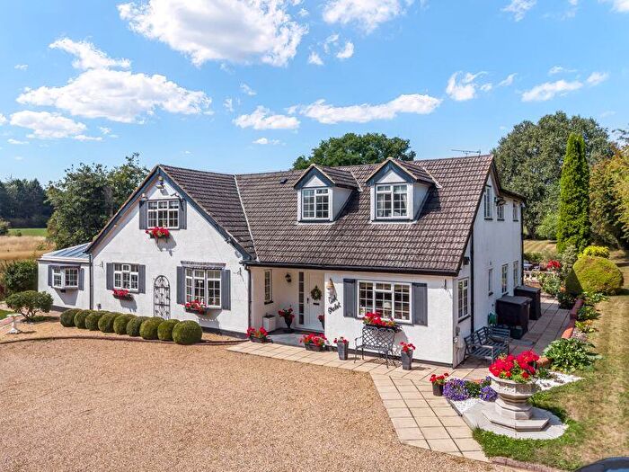 4 Bedroom Detached House For Sale In Vineyards Road, Northaw, EN6