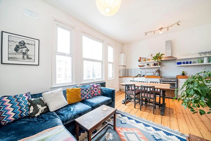 2 Bedroom Flat For Sale In Dalston Lane, Dalston, E8