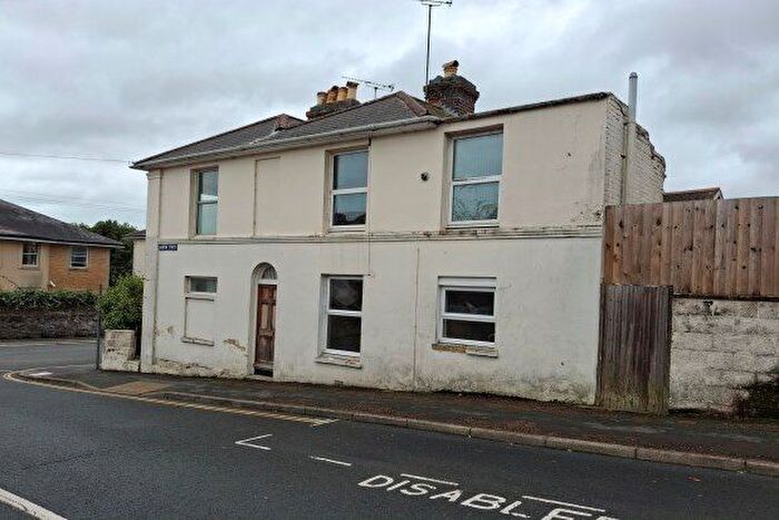 2 Bedroom Property To Rent In Winton Street, Ryde, PO33