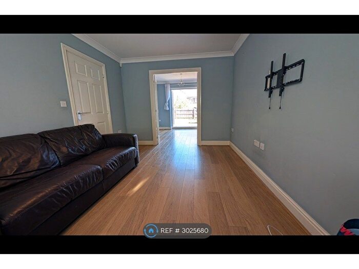 4 Bedroom Detached House To Rent In Linnet Avenue, Amersham, HP6