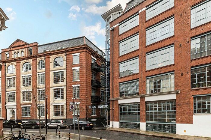 2 Bedroom Flat To Rent In Boss Street, London, SE1