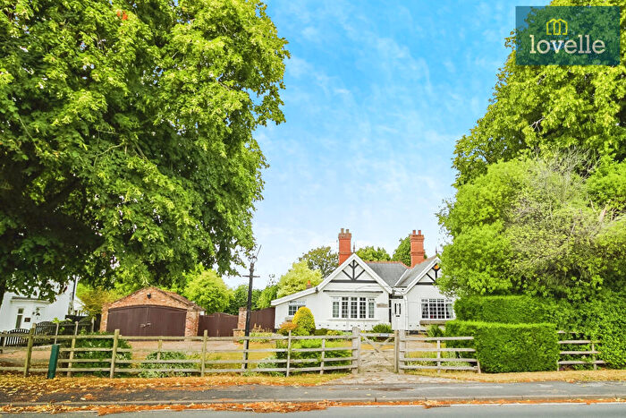 5 Bedroom Bungalow For Sale In Waltham Road, Brigsley, DN37
