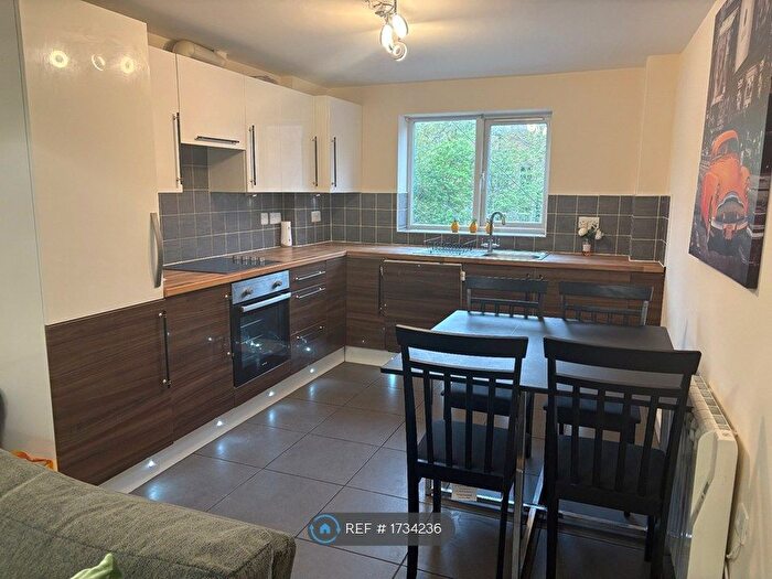 2 Bedroom Flat To Rent In Goosegate, Nottingham, NG1