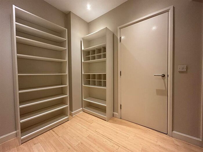 2 Bedroom Apartment To Rent In The Birchin Northern Quarter, M4