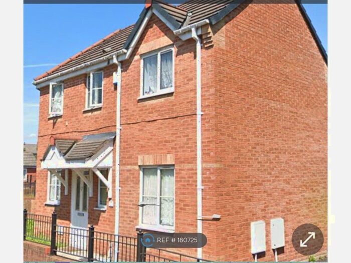 3 Bedroom Semi-Detached House To Rent In Cheetwood, Cheetwood, M8