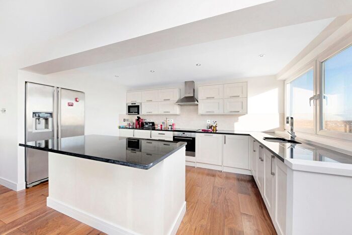 2 Bedroom Flat To Rent In Burghley House, SW19