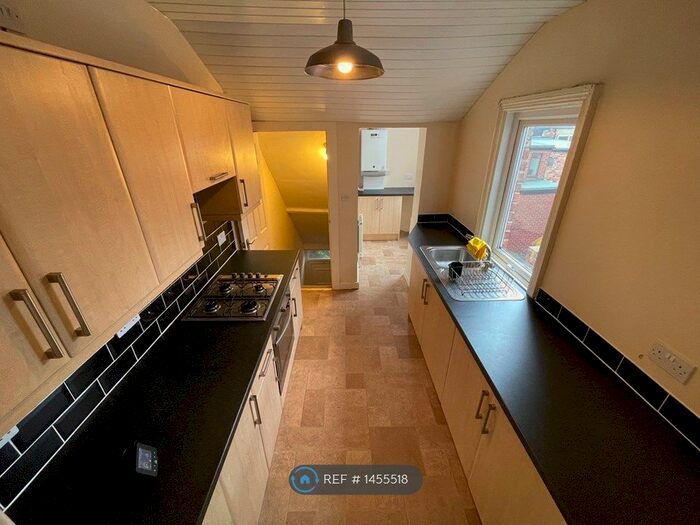 2 Bedroom Flat To Rent In Gateshead, Gateshead, NE10