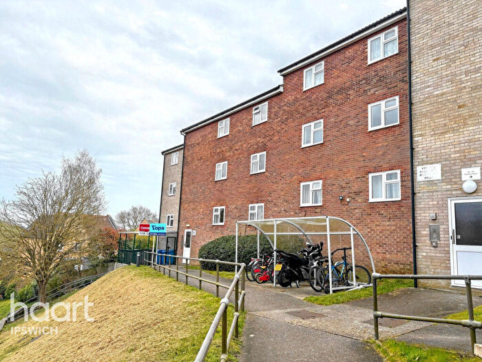 2 Bedroom Flat For Sale In Heatherhayes, Ipswich, IP2