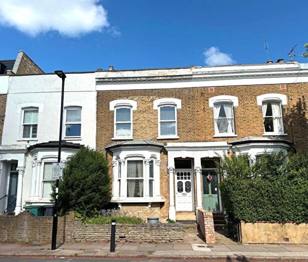 3 Bedroom Terraced House For Sale In Corbyn Street, Finsbury Park, N4