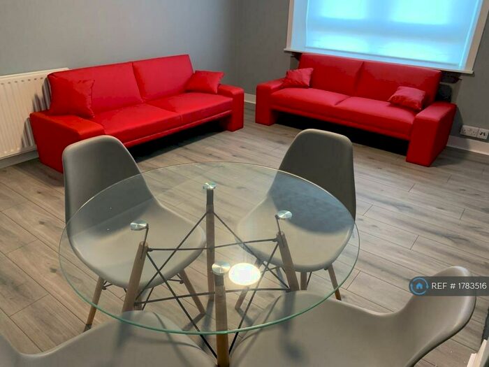 2 Bedroom Flat To Rent In Seaton Drive, Aberdeen, AB24