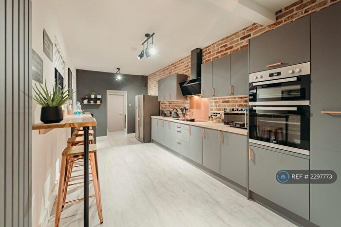 5 Bedroom Terraced House To Rent In Stretton Road, Leicester, LE3