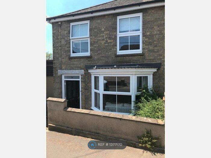 3 Bedroom Semi-Detached House To Rent In Bures Road, Great Cornard, CO10