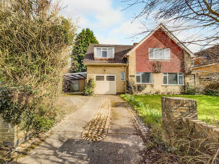 3 Bedroom Detached House For Sale In Covert Mead, Handcross, Haywards Heath, RH17