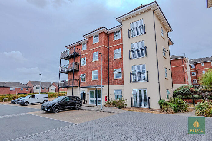 2 Bedroom Flat For Sale In Lewis House, Sopwith Drive, Farnborough, GU14