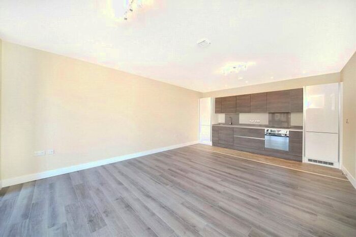 1 Bedroom Flat To Rent In Tamworth Road, Croydon, CR0