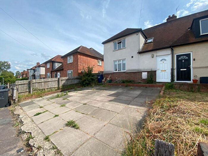 4 Bedroom Semi-Detached House To Rent In Suffield Road, High Wycombe, HP11
