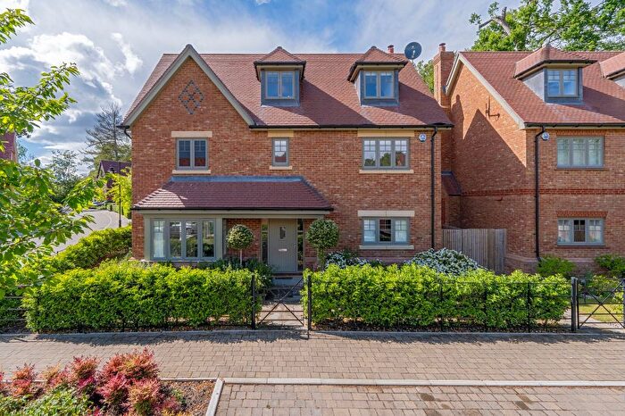 5 Bedroom Detached House To Rent In Holly Hill Drive, Ascot, Berkshire, SL5