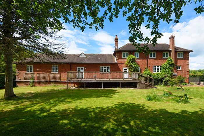4 Bedroom Detached House For Sale In Charing, Ashford, TN27