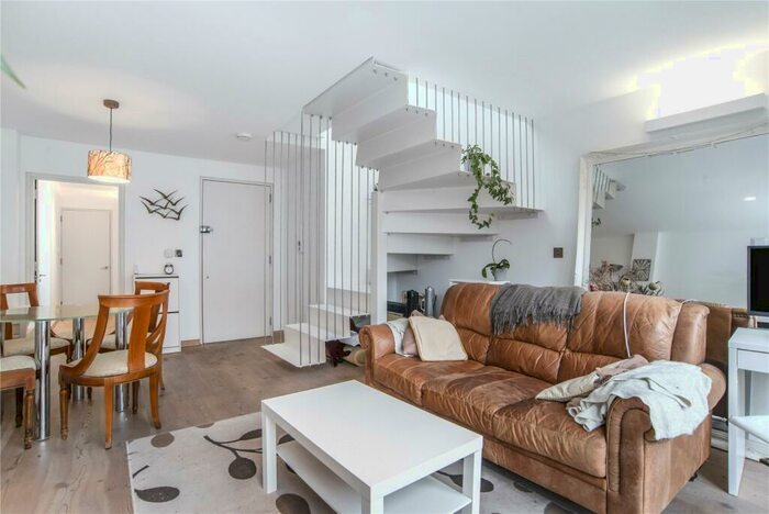 1 Bedroom Apartment To Rent In Old Street, London, EC1V