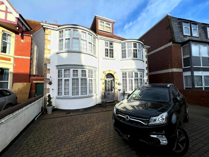 1 Bedroom Flat To Rent In Bath Road, Swindon, SN1