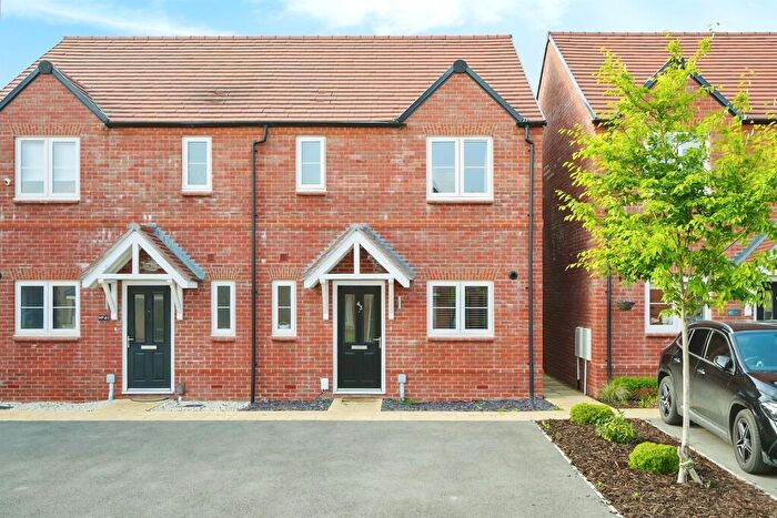 2 Bedroom Semi-Detached House For Sale In Appletons, Wantage, OX12